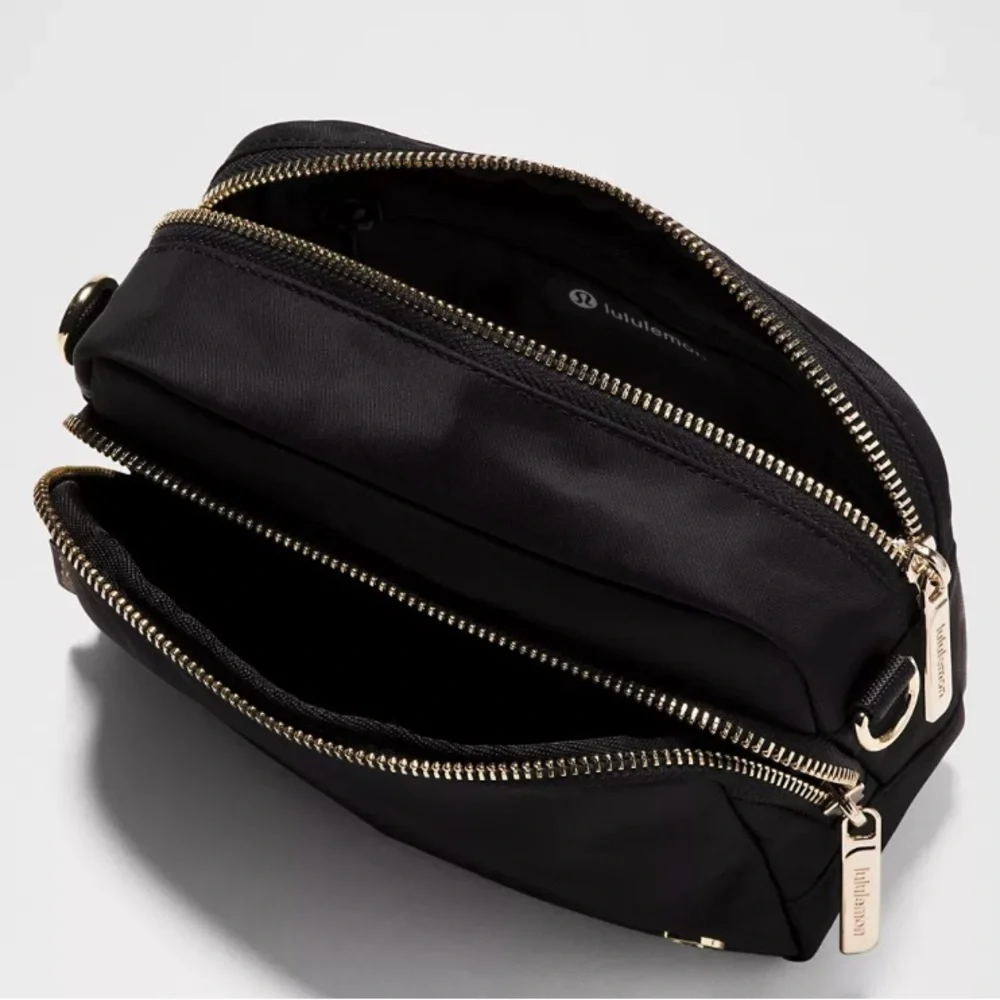 Lululemon crossbody bag - Picture 4 of 4
